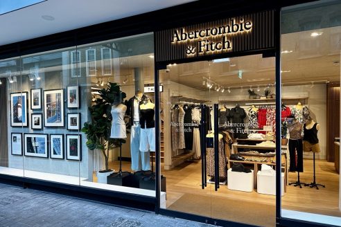 Abercrombie-Fitch-Spitalfields-Entrance-e1723126962220-492x328.jpeg