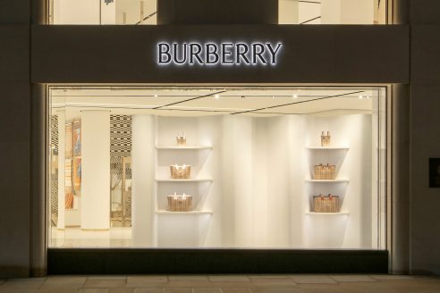 Burberry-Refurbished-Global-Flagship-Store-on-New-Bond-Street-Image-4-Courtesy-of-Burberry-492x328.jpg