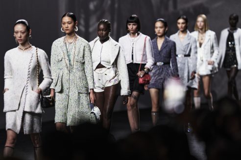 chanel_ss_2023_rtw-show_finale-copyright_chanel_8-HD-492x328.jpg