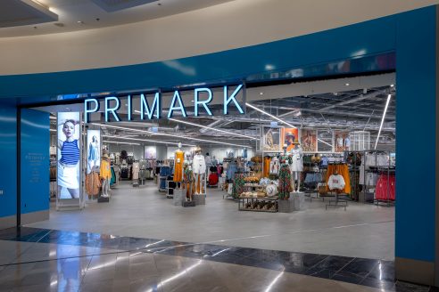 Primark-opens-its-first-store-in-Hungary-1-492x328.jpg